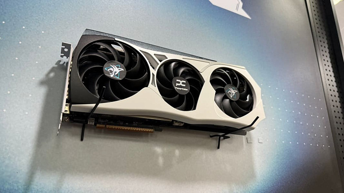 COMPUTEX: PowerColor показала серию чёрно-белых видеокарт REVA  
