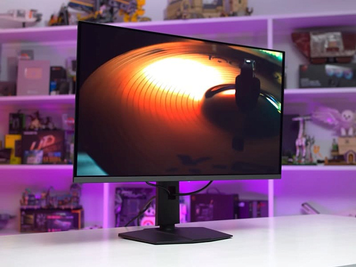 После 18 месяцев работы на мониторе с OLED-матрицей появилось заметное выгорание