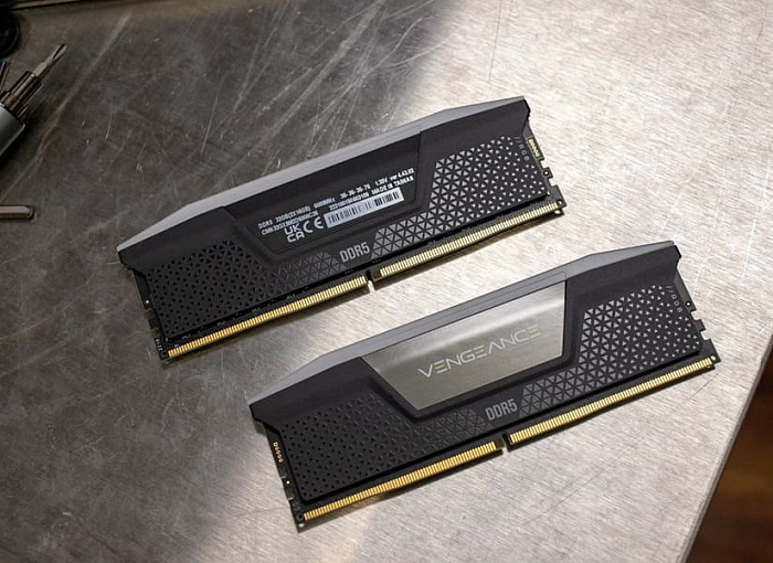 Пользователи просят AMD возобновить производство Ryzen 7 5800X3D