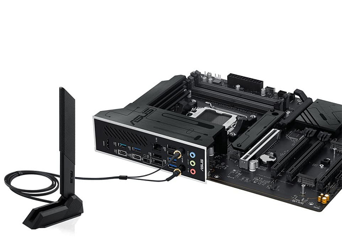 ASUS показала материнскую плату X870 MAX Gaming WiFi7