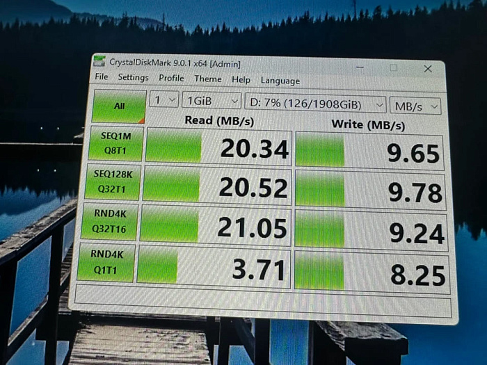 Поддельный накопитель Samsung 990 PRO работает со скоростью 20 Мбайт/с