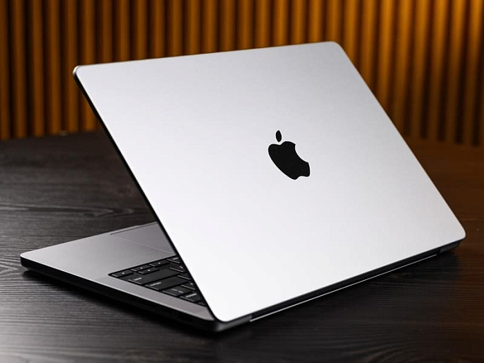 Apple занимает практически такую же долю рынка ноутбуков, как и AMD