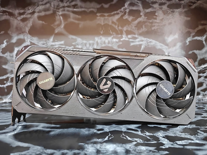 Память GDDR7 от SK hynix способна разгоняться до 34 Гбит/с в составе RTX 5070 Ti