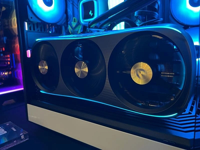 Покупатель RTX 4090 вернул видеокарту продавцу, предварительно сняв процессор и память