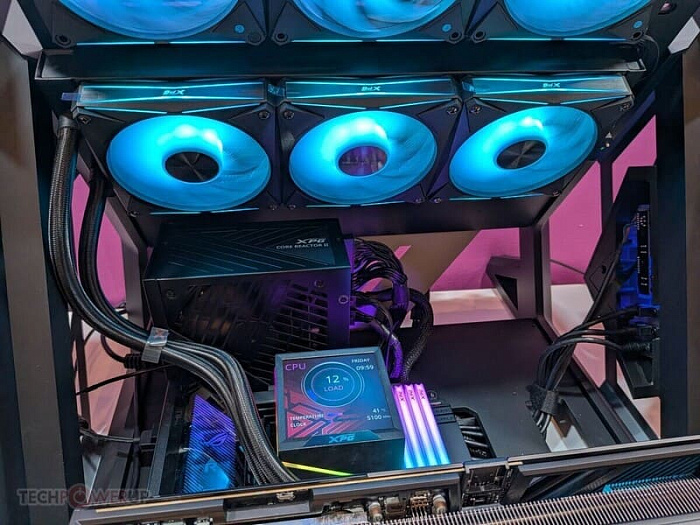 CES 2026: ADATA XPG продемонстрировала готовые СЖО и процессорные кулеры с экранами