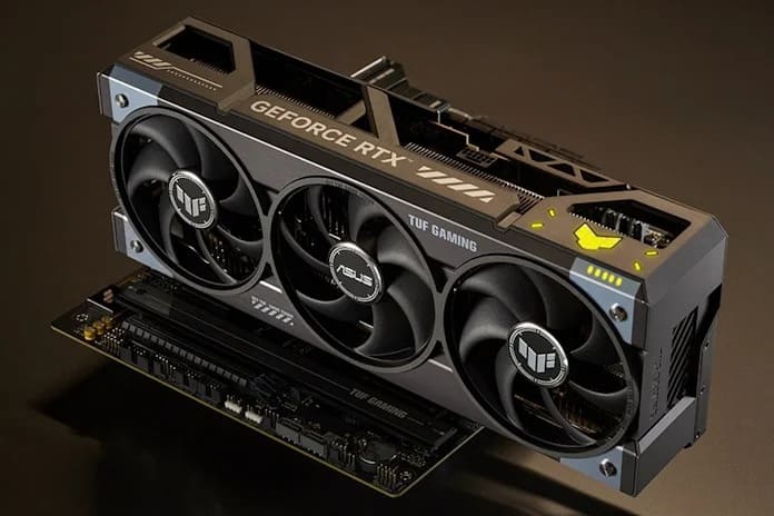 ASUS TUF Gaming GeForce RTX 5090 работает даже после повреждения конденсатора