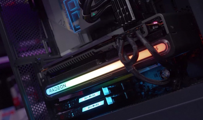 AMD все еще не планирует массово внедрять 12V-2x6 в свои видеокарты
