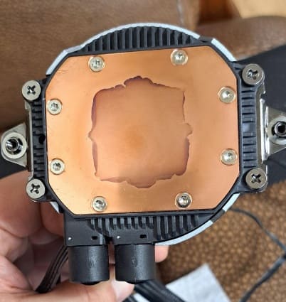 Термопаста AMeCh SGT-4 уничтожает радиаторы и крышечки процессоров